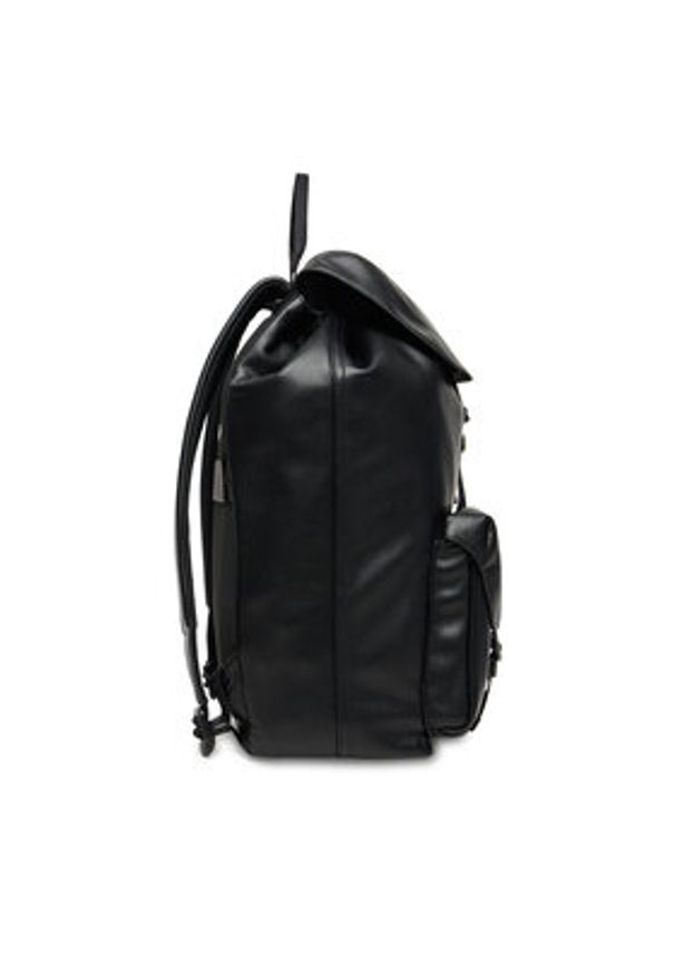 Calvin Klein Plecak Cargo Flap Backpack LV04D3127G Czarny. Kolor: czarny. Materiał: skóra