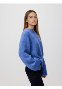 Reserved - Sweter z domieszką wełny - niebieski. Kolor: niebieski. Materiał: wełna