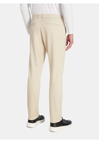 Pako Lorente - PAKO LORENTE - Beżowe spodnie męskie. Okazja: na co dzień. Kolor: beżowy. Materiał: bawełna, elastan. Sezon: wiosna. Styl: casual #7
