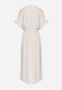 Born2be - Beżowa Sukienka z Bawełną i Ozdobnym Paskiem Lunistra. Okazja: na co dzień. Kolor: beżowy. Materiał: bawełna. Wzór: aplikacja. Styl: elegancki, casual, klasyczny #6