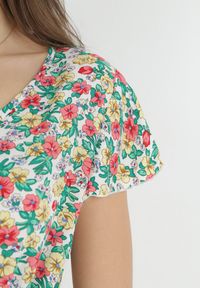 Born2be - Biało-Zielona Rozkloszowana Sukienka Mini z Wiskozy w Kwiaty ze Sznurkiem Marani. Kolor: zielony. Materiał: wiskoza. Wzór: kwiaty. Długość: mini #4