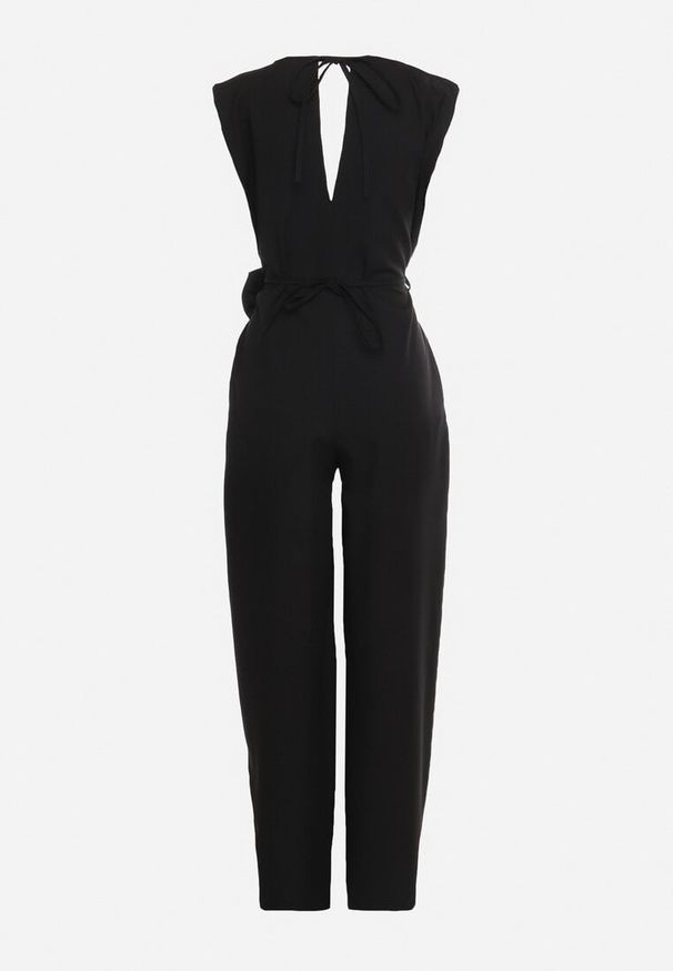 Born2be - Czarny Wiązany Kombinezon z Prostymi Nogawkami i Wiskozą oraz Kwiatową Aplikacją Dimenna. Kolor: czarny. Materiał: wiskoza. Wzór: aplikacja, kwiaty. Styl: elegancki