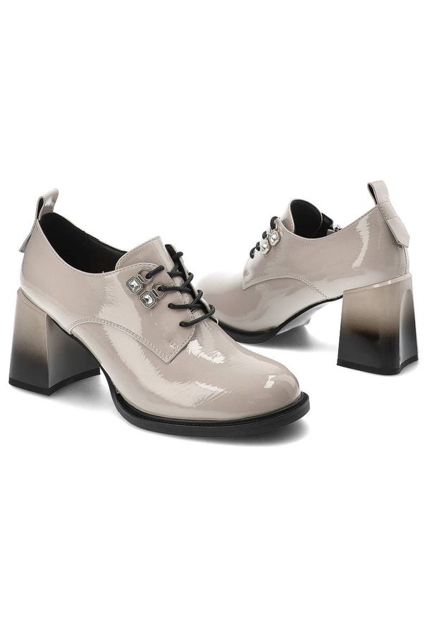 Szare Półbuty S.Barski Wygodne Obuwie Damskie. Kolor: szary. Materiał: skóra ekologiczna. Szerokość cholewki: normalna. Obcas: na obcasie. Wysokość obcasa: średni