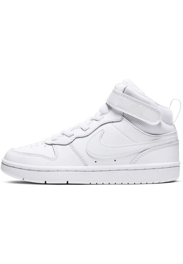 Buty do chodzenia dla dzieci Nike Court Borough Mid 2. Kolor: biały, wielokolorowy, beżowy. Materiał: tkanina, materiał, skóra, syntetyk. Model: Nike Court. Sport: turystyka piesza