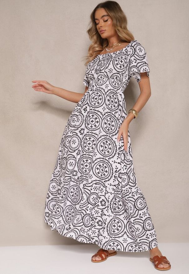 Renee - Czarno-Biała Sukienka o Rozkloszowanym Kroju z Bawełną w Abstrakcyjny Wzór Ldivena. Okazja: na spacer, na co dzień. Kolor: czarny. Materiał: bawełna. Wzór: aplikacja. Sezon: lato. Typ sukienki: rozkloszowane. Styl: casual