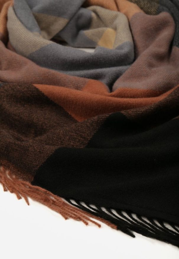 Born2be - Brązowy Szalik Bellaern. Kolor: brązowy. Materiał: wiskoza, bawełna, tkanina, futro. Styl: elegancki