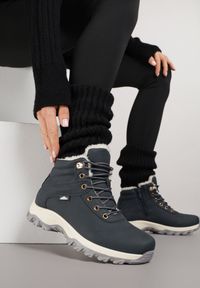 Born2be - Granatowe Sznurowane Traperki na Płaskiej Podeszwie Wyścielone Futerkiem Magsira. Okazja: na co dzień. Kolor: niebieski. Materiał: futro. Obcas: na płaskiej podeszwie. Styl: casual #1