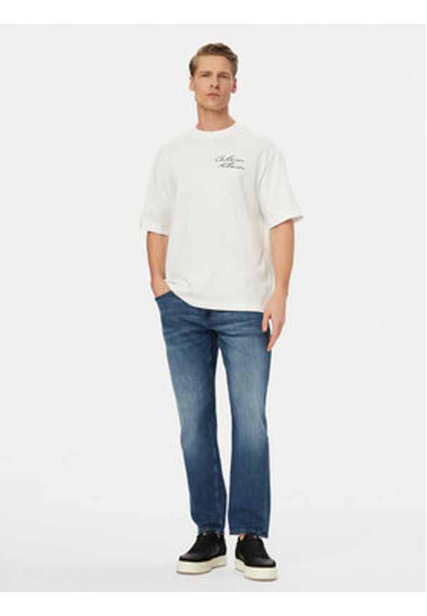 Calvin Klein Jeans T-Shirt LV04RE828G Biały Regular Fit. Kolor: biały. Materiał: bawełna
