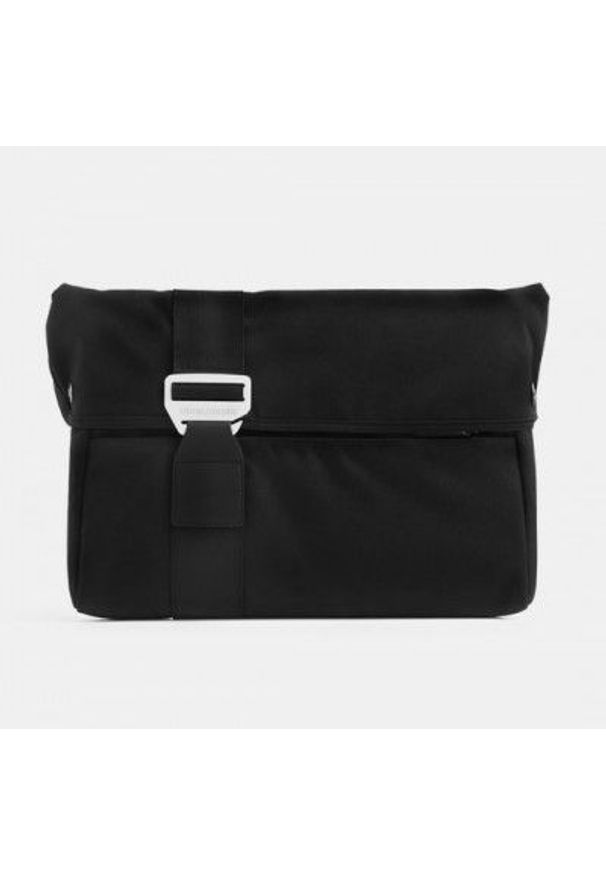 Czarne etui na laptopa BlueLounge