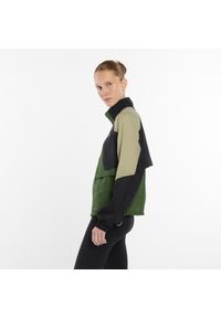 Kurtka damska New Balance WO53206GAS – zielona. Okazja: na spacer. Kolor: zielony. Materiał: tkanina, nylon, materiał. Sezon: zima, wiosna, jesień, lato #2