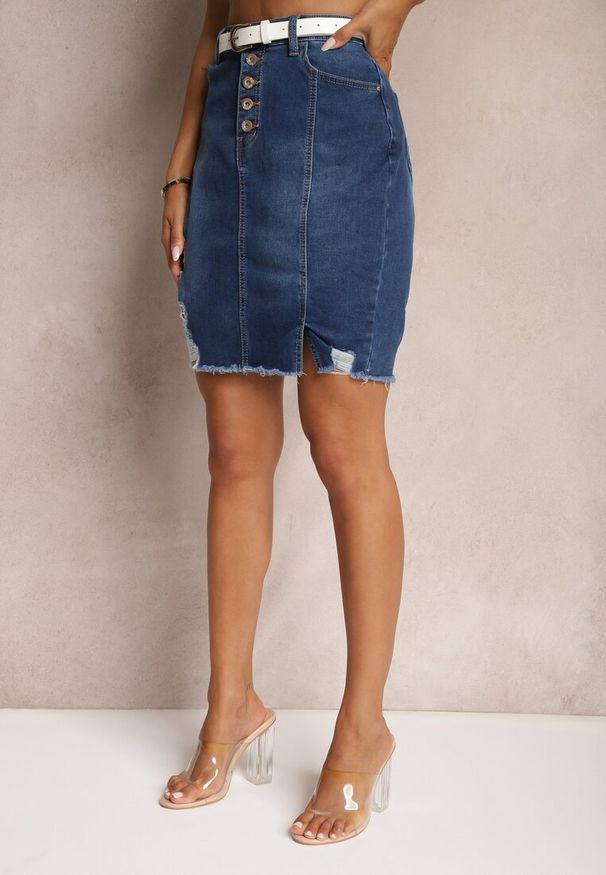 Renee - Niebieska Jeansowa Spódnica Mini z Guzikami Karandi. Kolor: niebieski. Materiał: jeans