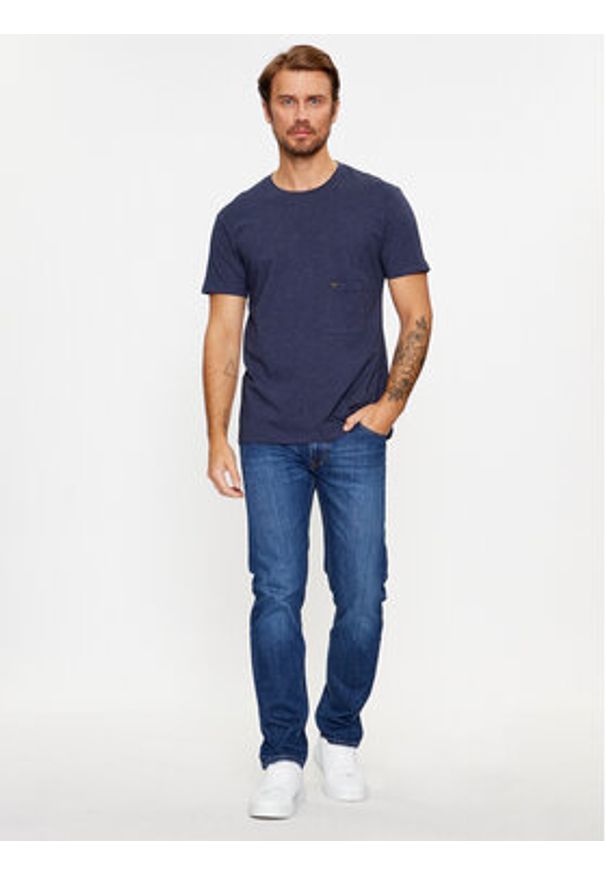 Lee T-Shirt 112341705 Granatowy Slim Fit. Kolor: niebieski. Materiał: bawełna
