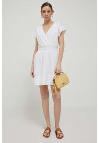 Pepe Jeans sukienka bawełniana kolor biały mini rozkloszowana. Kolor: biały. Materiał: bawełna. Długość rękawa: krótki rękaw. Wzór: haft. Typ sukienki: rozkloszowane. Długość: mini #2