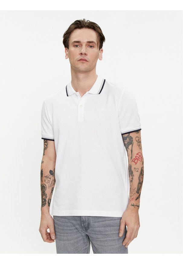 Geox Polo M4510Q T2649 F1492 Biały Regular Fit. Typ kołnierza: polo. Kolor: biały. Materiał: bawełna