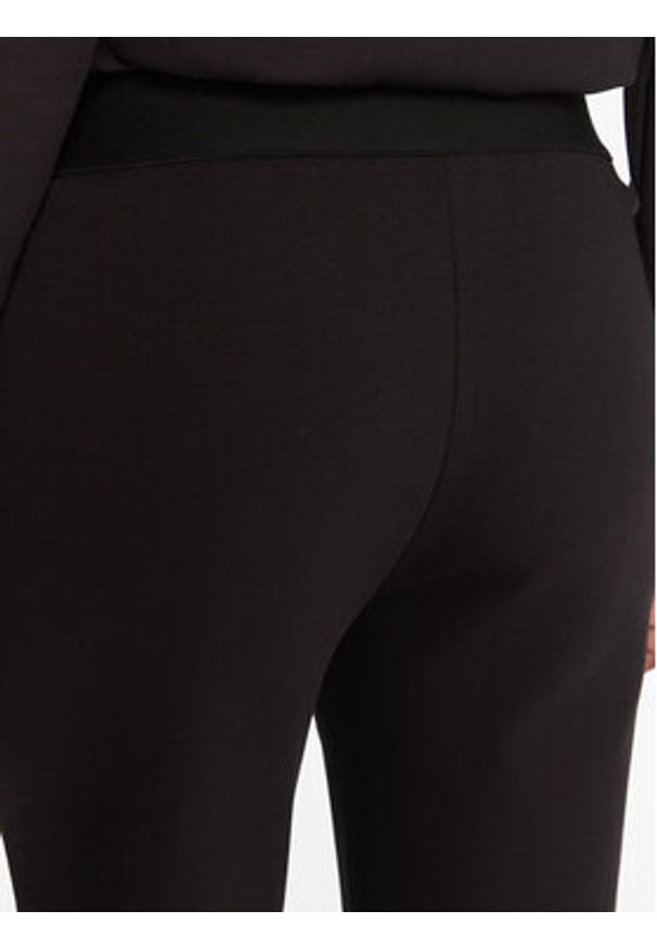 JOOP! Jeans Spodnie dresowe Tuvana 30048514 Czarny Relaxed Fit. Kolor: czarny. Materiał: bawełna