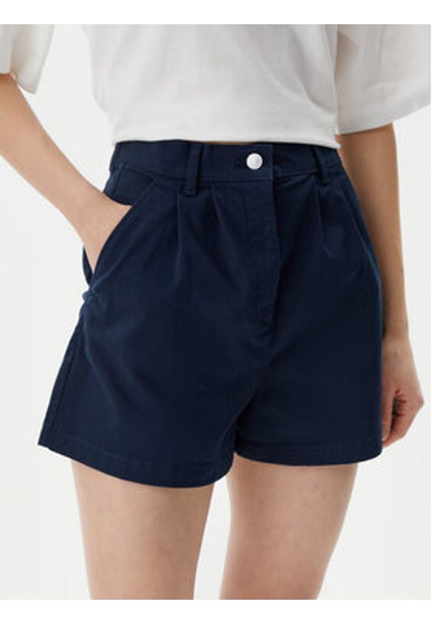 Tommy Jeans Szorty materiałowe Claire DW0DW21643 Granatowy Regular Fit. Kolor: niebieski. Materiał: bawełna