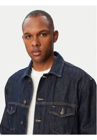 Tommy Jeans Kurtka jeansowa Jaimie DM0DM23328 Granatowy Regular Fit. Kolor: niebieski. Materiał: bawełna #2
