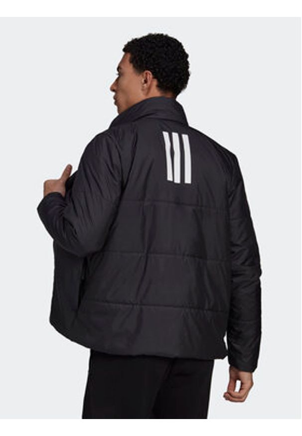 Adidas - adidas Kurtka zimowa Bsc 3-Stripes HG8758 Czarny Regular Fit. Kolor: czarny. Materiał: syntetyk. Sezon: zima
