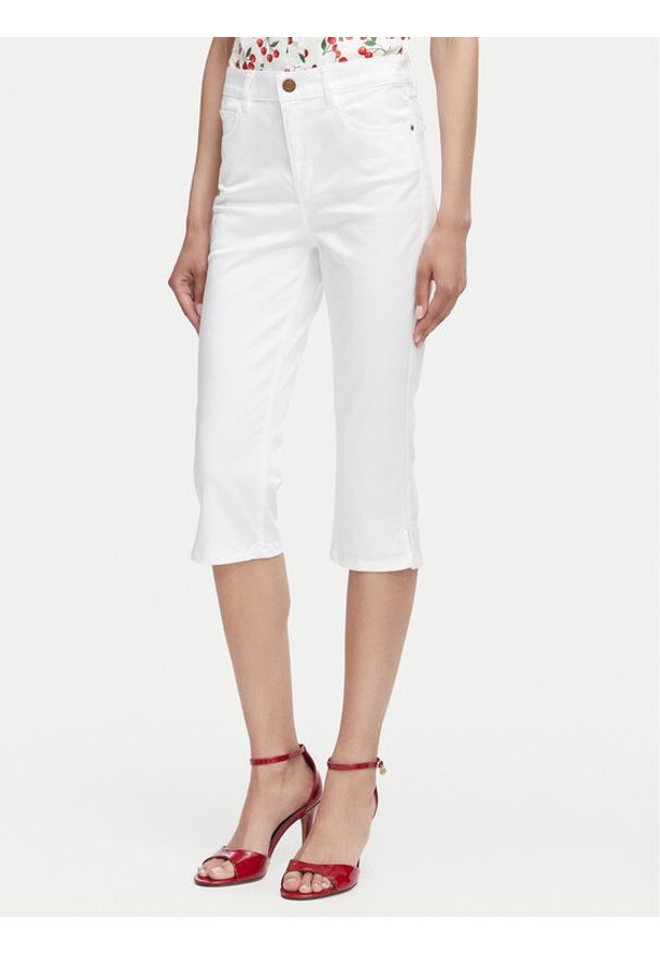 Guess Spodnie capri W6YB40 W5139 Biały Slim Fit. Kolor: biały. Materiał: bawełna