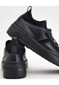 TOD'S - Czarne sneakersy ze skóry. Zapięcie: bez zapięcia. Kolor: czarny. Materiał: skóra #9