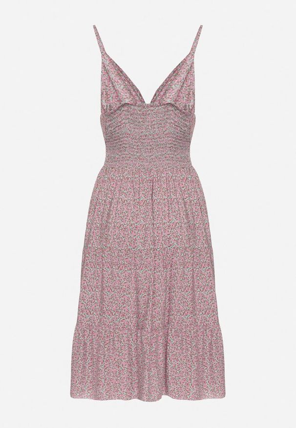 Born2be - Różowa Bawełniana Sukienka o Rozkloszowanym Kroju na Ramiączkach w Kwiatowy Wzór Mirindra. Okazja: na spacer. Typ kołnierza: dekolt w kształcie V. Kolor: różowy. Materiał: bawełna. Długość rękawa: na ramiączkach. Wzór: kwiaty. Sezon: lato. Styl: klasyczny