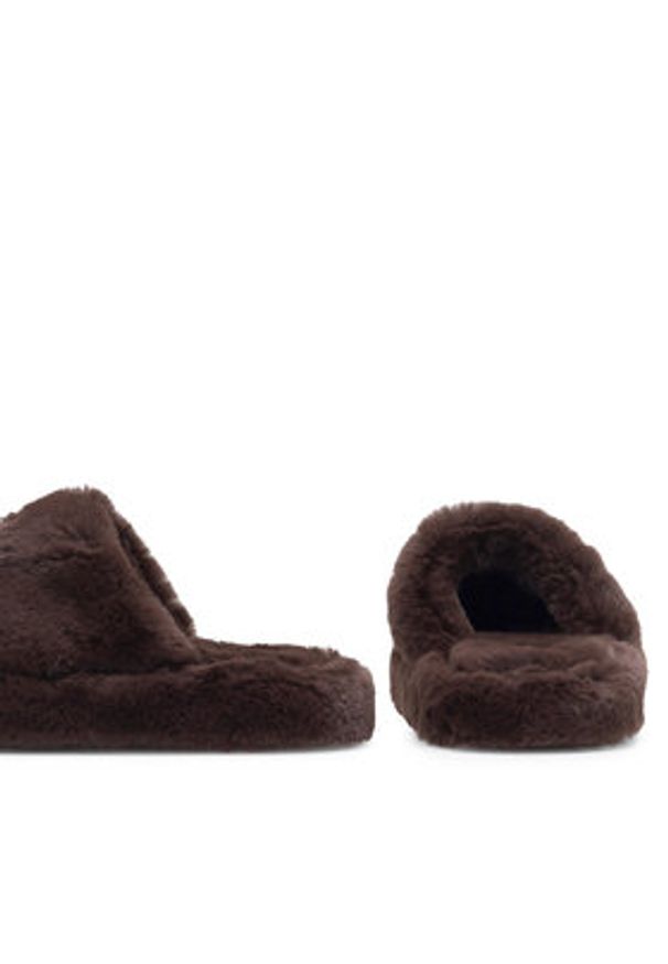 DeeZee Kapcie DE-10 Brązowy. Kolor: brązowy. Materiał: materiał