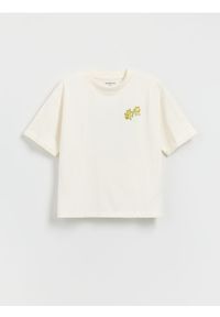 Reserved - T-shirt oversize z nadrukiem - złamana biel. Materiał: bawełna, dzianina. Wzór: nadruk