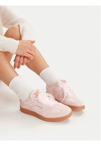 Reebok Sneakersy CEO-FORTE LOUNGER AR30252WQYT Różowy. Kolor: różowy. Materiał: materiał #5