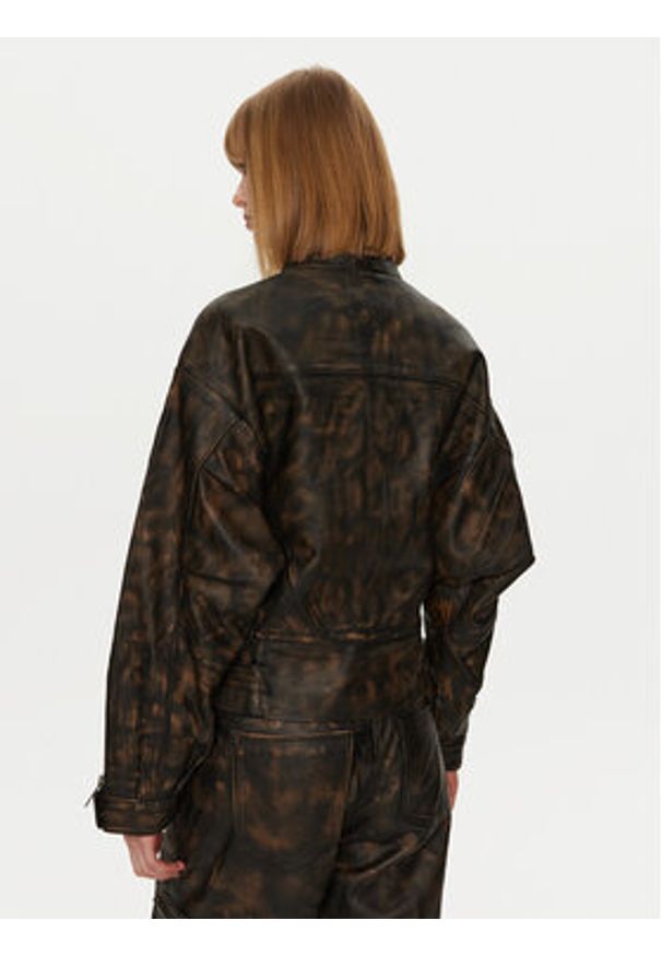 GESTUZ - Gestuz Kurtka skórzana Linera 10909473 Brązowy Loose Fit. Kolor: brązowy. Materiał: skóra