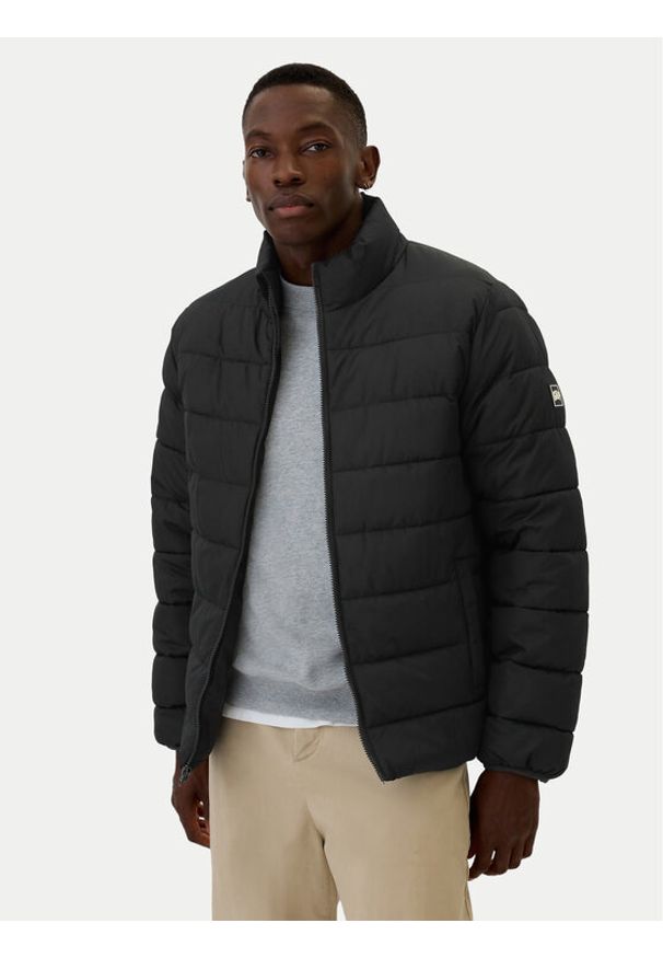 GAP - Gap Kurtka zimowa 498571-03 Czarny Regular Fit. Kolor: czarny. Materiał: syntetyk. Sezon: zima
