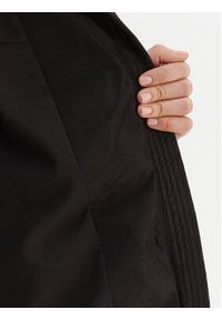 Guess Kurtka zimowa V5BL08 WGLW2 Czarny Regular Fit. Kolor: czarny. Materiał: syntetyk. Sezon: zima #10