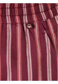 United Colors of Benetton - United Colors Of Benetton Spodnie piżamowe 4MYG4F00D Bordowy Regular Fit. Kolor: czerwony. Materiał: bawełna #3
