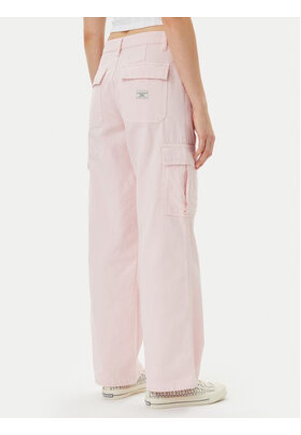 Guess Jeans Jeansy W4YB61 WGCV1 Różowy Straight Leg. Kolor: różowy