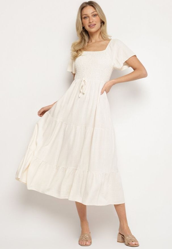 Born2be - Jasnobeżowa Sukienka z Wiskozą Lnem i Elastyczną Górą Ellisena. Okazja: na spacer, na co dzień. Kolor: beżowy. Materiał: len, wiskoza. Typ sukienki: proste. Styl: klasyczny, casual, elegancki