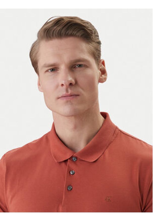 Calvin Klein Polo LV04LF200G Pomarańczowy Slim Fit. Typ kołnierza: polo. Kolor: pomarańczowy. Materiał: bawełna