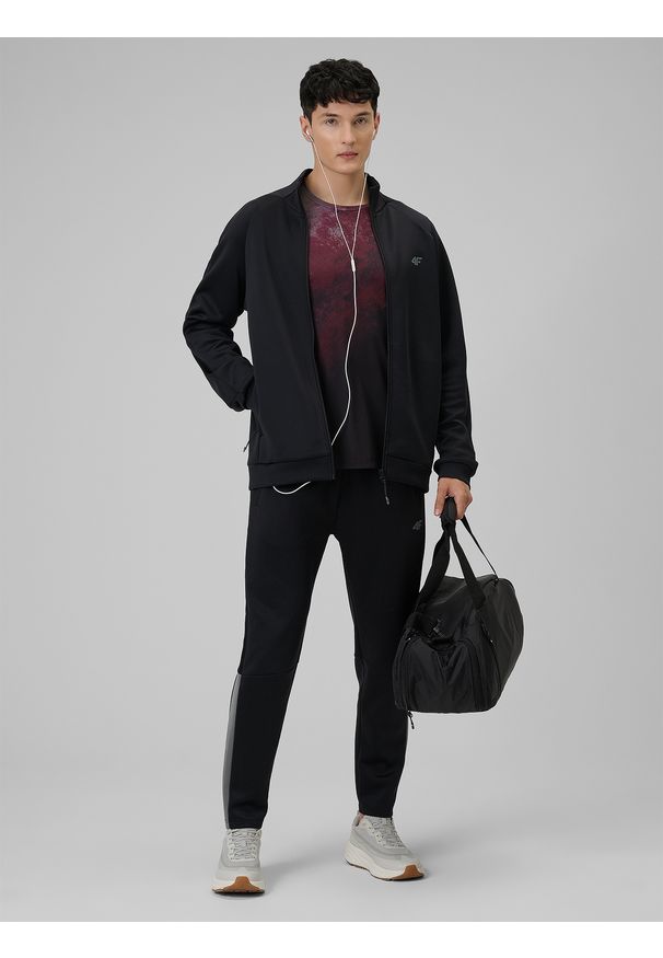 4f - 4F Bluza treningowa regular bez kaptura męska - czarna S. Typ kołnierza: bez kaptura. Kolor: czarny. Długość rękawa: raglanowy rękaw. Styl: sportowy