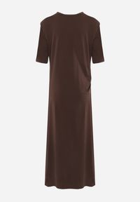 Renee - Brązowa Marszczona Sukienka z Bawełny o T-shirtowym Kroju z Poduszkami Pelasea. Okazja: na co dzień. Kolor: brązowy. Materiał: bawełna. Typ sukienki: proste, oversize. Styl: casual #3