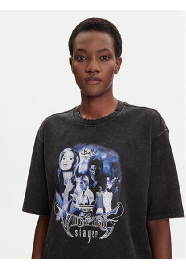 Adidas - adidas T-Shirt 20th Century Fox Disney JW0154 Czarny Oversize. Kolor: czarny. Materiał: bawełna. Wzór: motyw z bajki