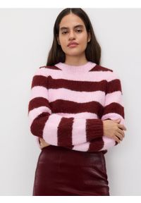 Reserved - Sweter w paski - wielobarwny. Materiał: dzianina, wełna. Wzór: paski