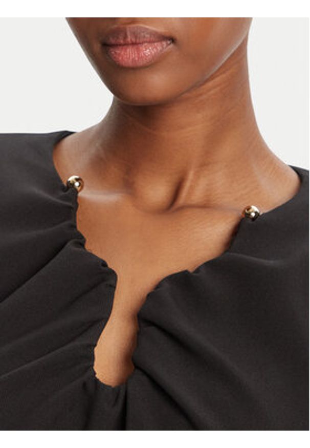 SIMONA CORSELLINI - Simona Corsellini Sukienka koktajlowa A25CPAB01101 Czarny Slim Fit. Kolor: czarny. Materiał: syntetyk. Styl: wizytowy