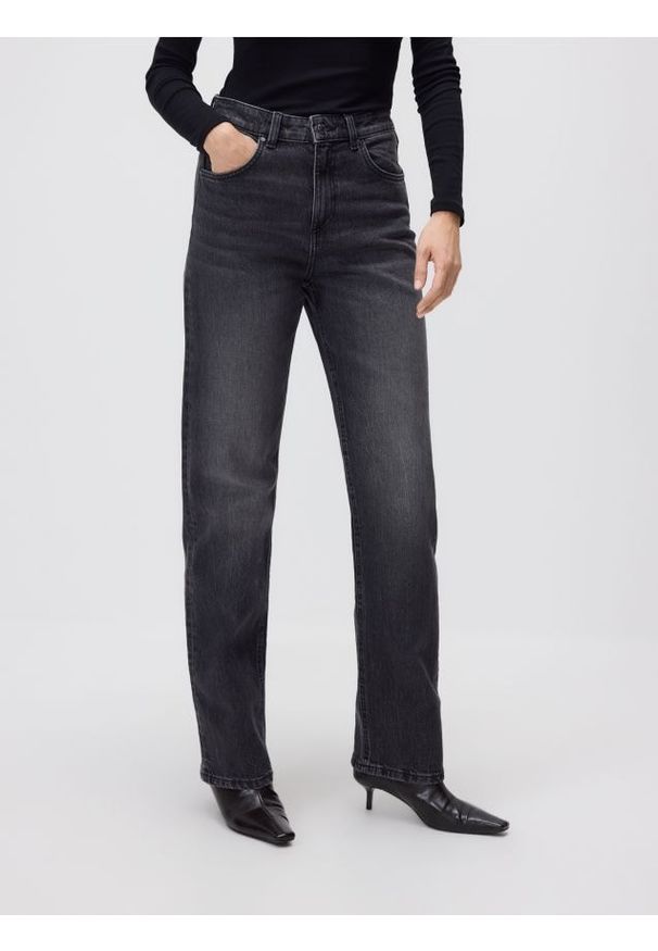Reserved - Jeansy straight leg - szary. Kolor: szary