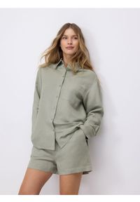 Reserved - Koszula z lnem - jasnozielony. Kolor: zielony. Materiał: len #1