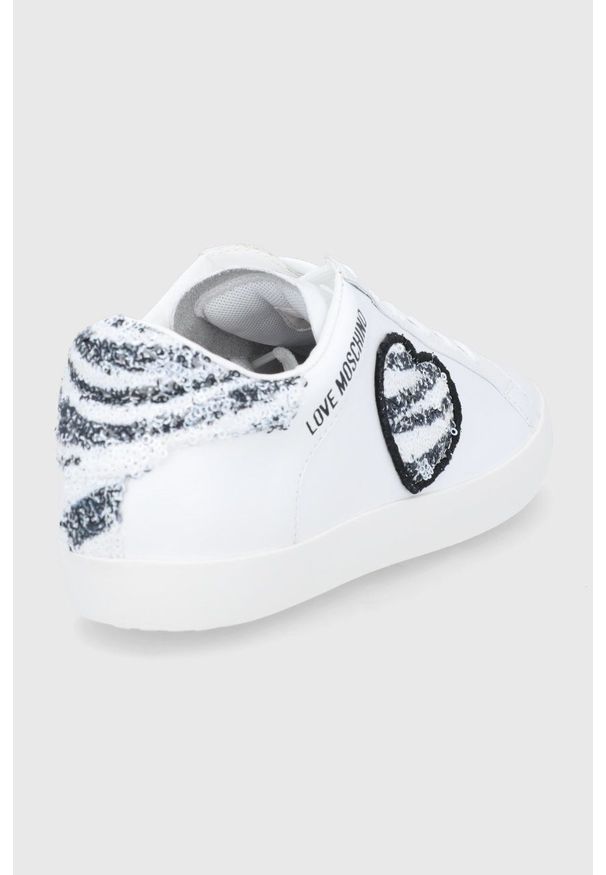 Love Moschino buty skórzane kolor biały. Nosek buta: okrągły. Zapięcie: sznurówki. Kolor: biały. Materiał: skóra