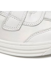 Primigi Sneakersy 1875133 D Biały. Kolor: biały. Materiał: skóra