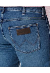 Wrangler - WRANGLER GREENSBORO MĘSKIE SPODNIE JEANSOWE JEANSY EL NINO W15QYLZ66 #4