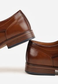 Born2be - Brązowe Eleganckie Półbuty Sznurowane z Ozdobną Perforacją Fild. Okazja: na co dzień, na spotkanie biznesowe, na ślub cywilny, do pracy, na wesele. Kolor: brązowy. Styl: elegancki #5