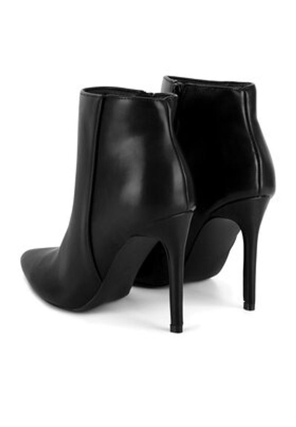 DeeZee Botki WYL3588-10 Czarny. Kolor: czarny. Materiał: materiał, syntetyk