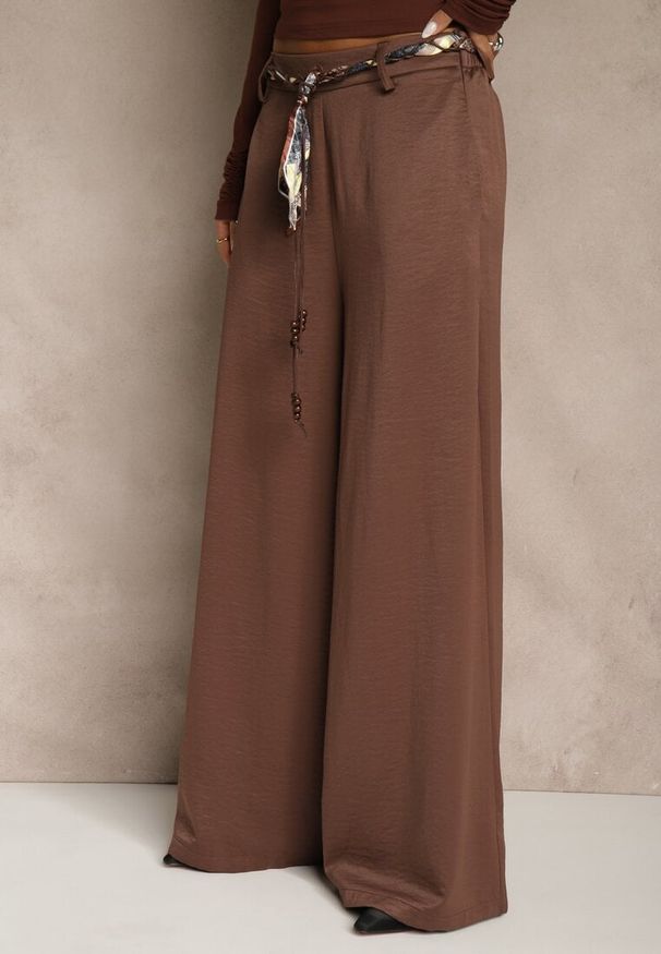 Renee - Brązowe Szerokie Spodnie z Paskiem w Stylu Wstążki Tussema. Okazja: na co dzień. Kolor: brązowy. Styl: casual