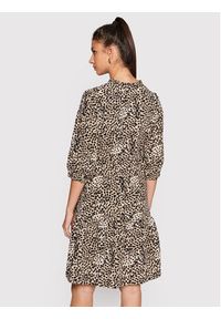 Karen by Simonsen Sukienka codzienna Delia 10103915 Brązowy Regular Fit. Okazja: na co dzień. Kolor: brązowy. Materiał: syntetyk. Typ sukienki: proste. Styl: casual #3