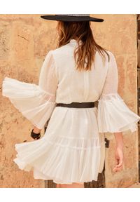 BY CABO - Biała sukienka z jedwabiu Arya. Kolor: biały. Materiał: jedwab. Wzór: aplikacja. Sezon: lato, wiosna #7